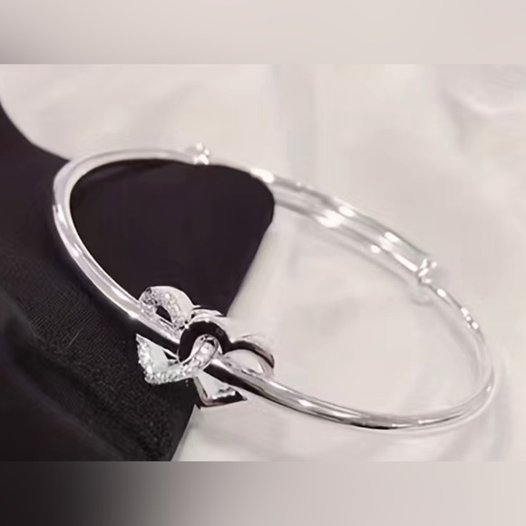 Heart Design Bangle Bracelet - Picture 3 of 4